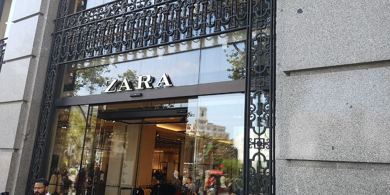 entree zara barcelona