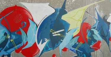 moderne graffiti kunst met blauw en rood