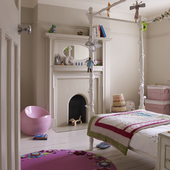 kinderkamer met roze details