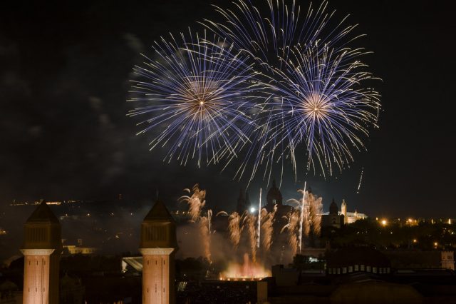 vuurwerk tijdens la merce barcelona