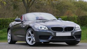 grijze bmw cabrio