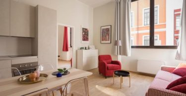 vakantieappartement in barcelona met keuken en zitkamer