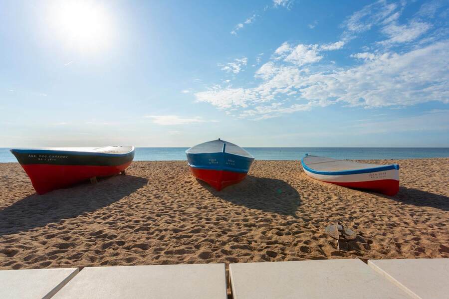 strand van badalona