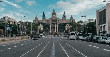Weg naar berursgebouw automobile barcelona 2023
